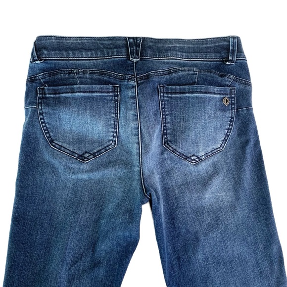 Democracy Ab Solution Women's Lightly Distressed Jeans Size 8 - Picture 4 of 8